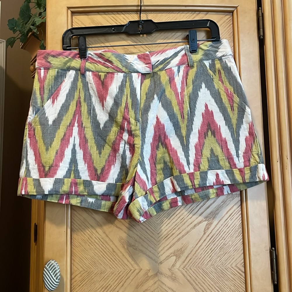Sincerely Mary print shorts size large